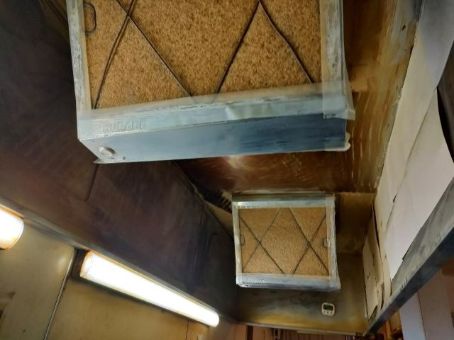 コーヒー豆の油塵がダンパーやファンに付着していくので風速が次第に落ちていく