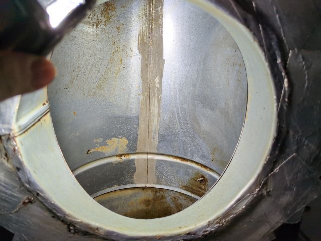 立ち上がりダクト清掃後